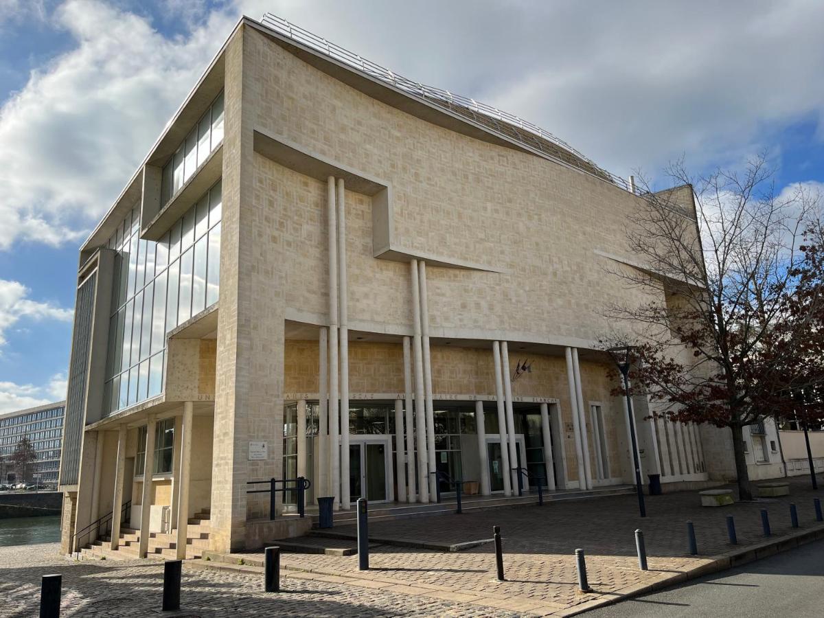 Le Vicomte Appartement Melun Buitenkant foto