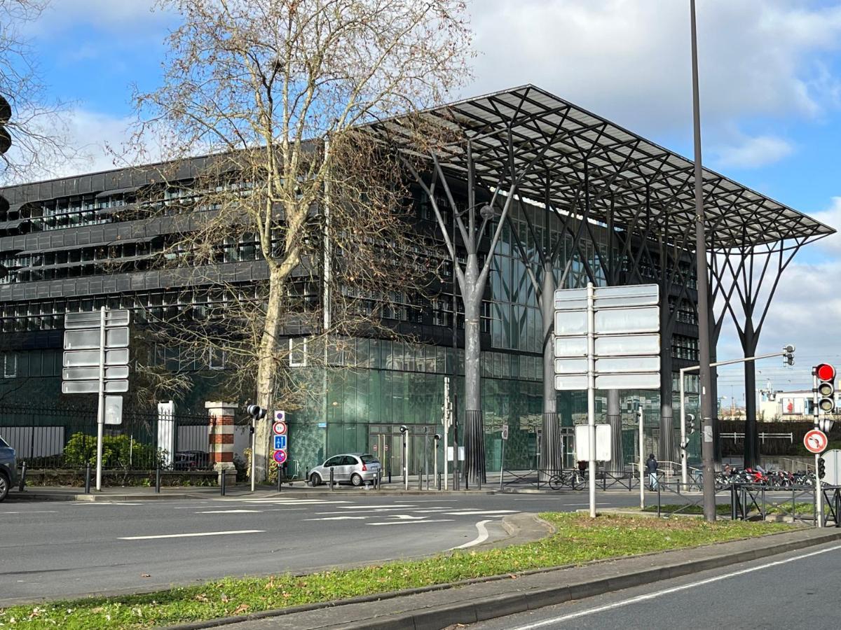 Le Vicomte Appartement Melun Buitenkant foto